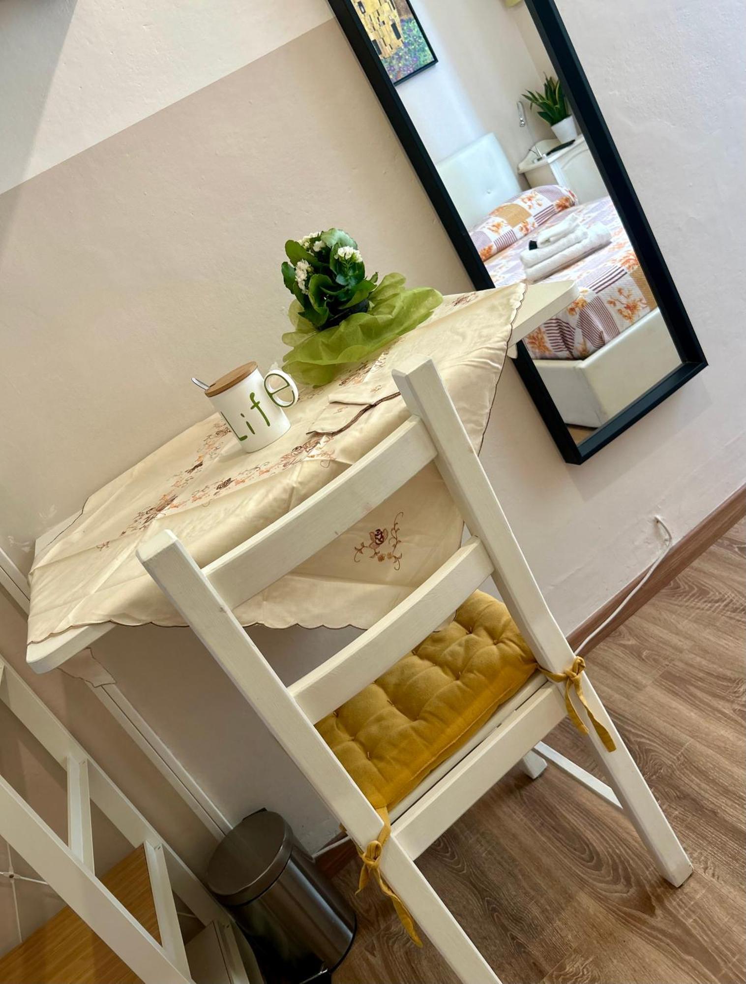 Bed and Breakfast La Magnolia Ліворно Екстер'єр фото