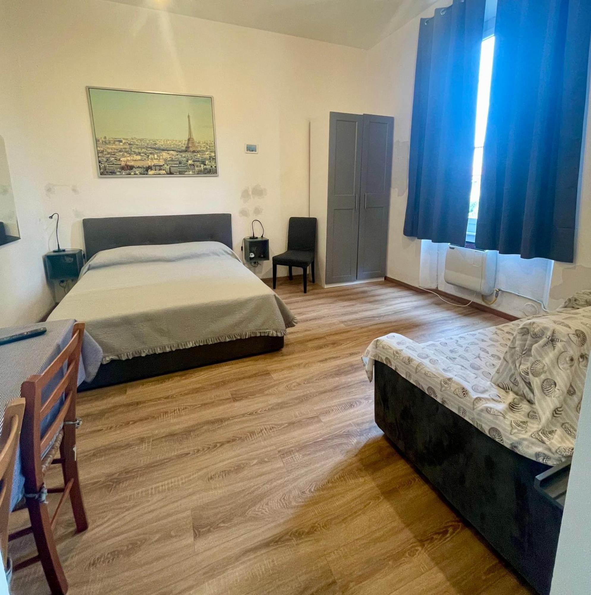 Bed and Breakfast La Magnolia Ліворно Екстер'єр фото
