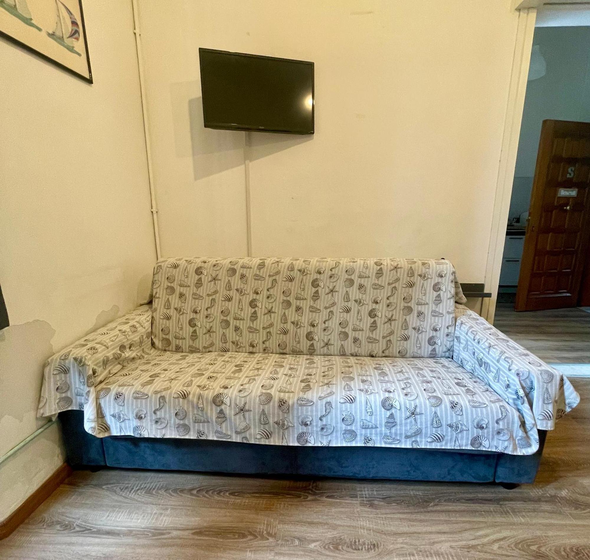 Bed and Breakfast La Magnolia Ліворно Екстер'єр фото
