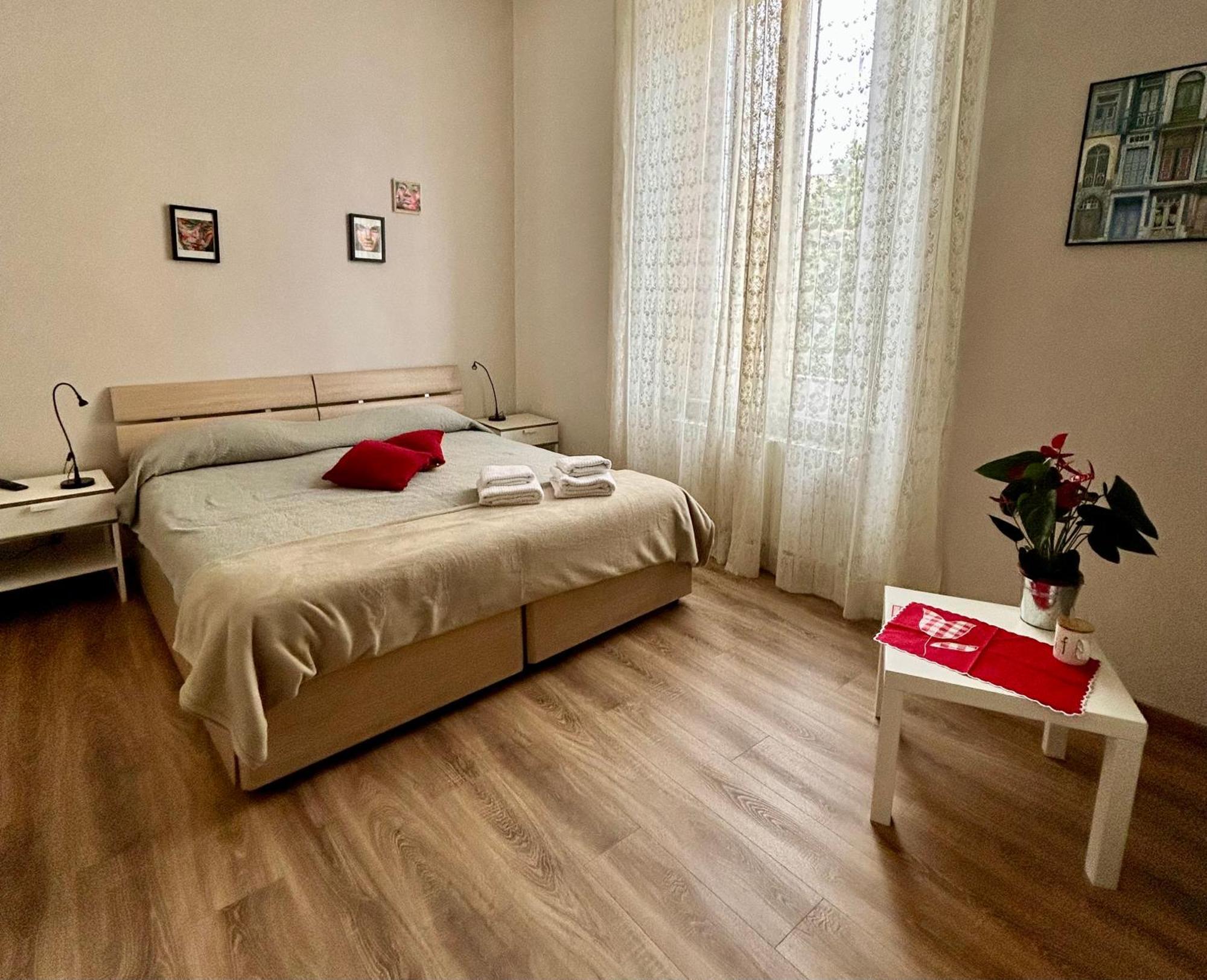 Bed and Breakfast La Magnolia Ліворно Екстер'єр фото